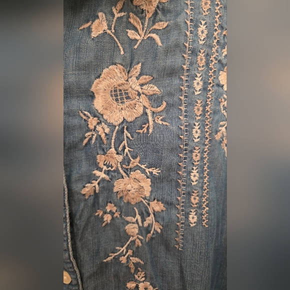 Style & Co Denim Button Up - Picture 4 of 8